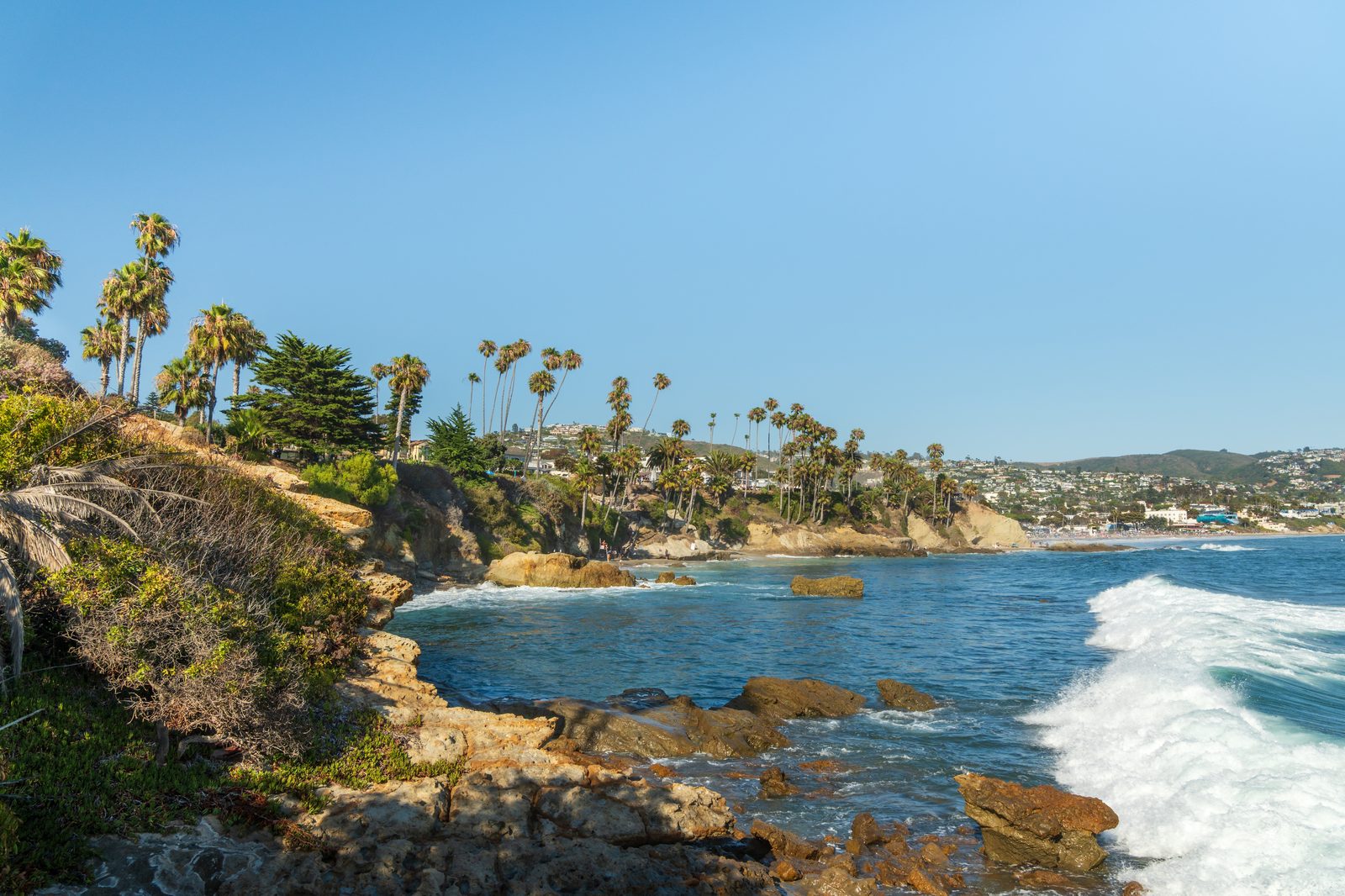 The Heisler Park coastline beside the Laguna Art Museum, the landscape its California art has celebrated for a century.