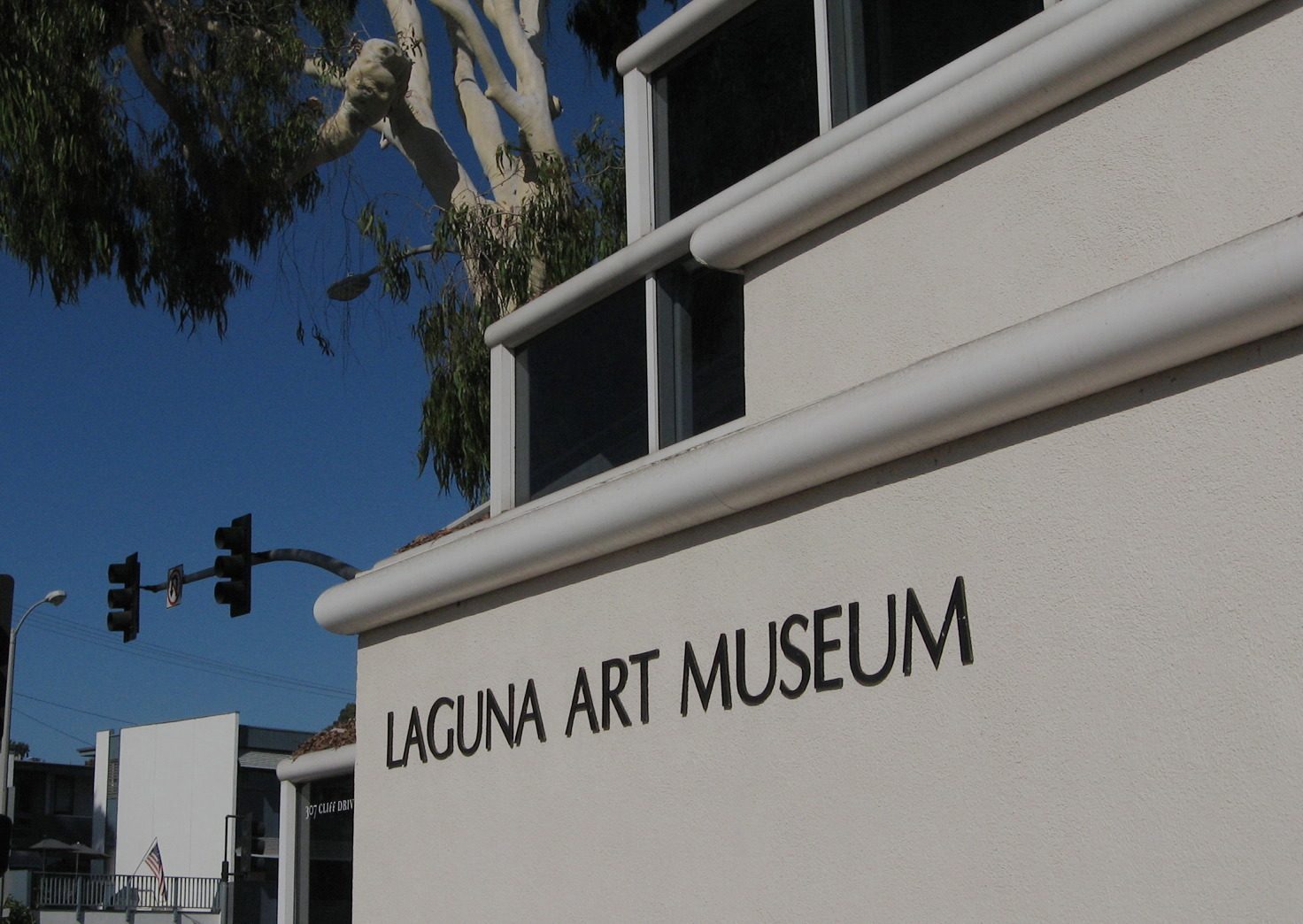 The museum's Cliff Drive entrance.